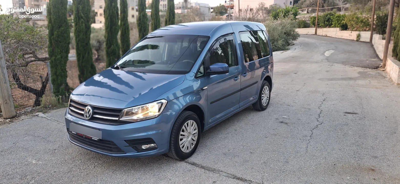 كادي موديل 2018 ماتور 2000ديزل -ركاب 6+1-ماشي 115الف كليو -غيارعادي فحص نظيف صلاة النبي