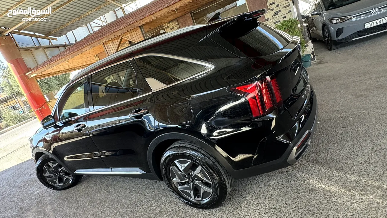 سعر بدون جمركKia sorento Hybrid 2021 ‏ سيارة لا زالت حرة
