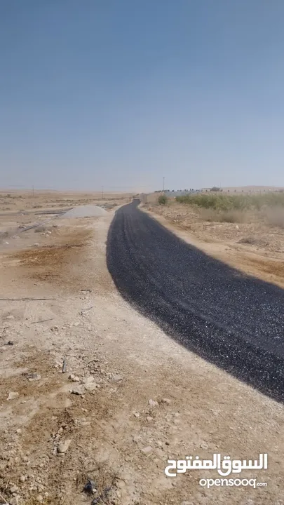 تزفيت ساحات ابو محمد نعمل على عزل اسطح وتزفيت ساحات وفتح شوارع
