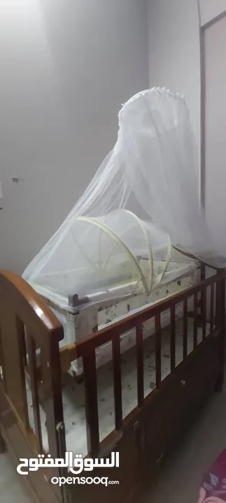 Baby bed good condition  سرير بيبي للبيع بحالة ممتازة