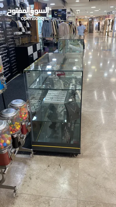بتارين زجاج رام الله مول