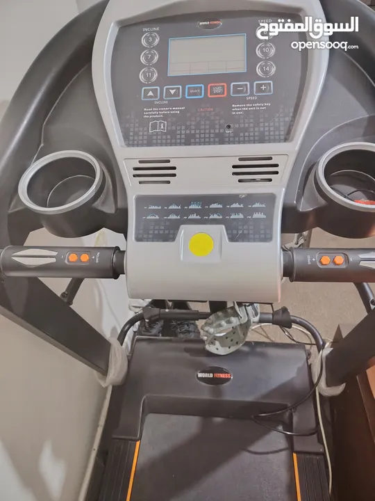 جهاز مشي تريد ميل Treadmill نوع world fitness  بحاله الوكاله بسعر 250 دينار