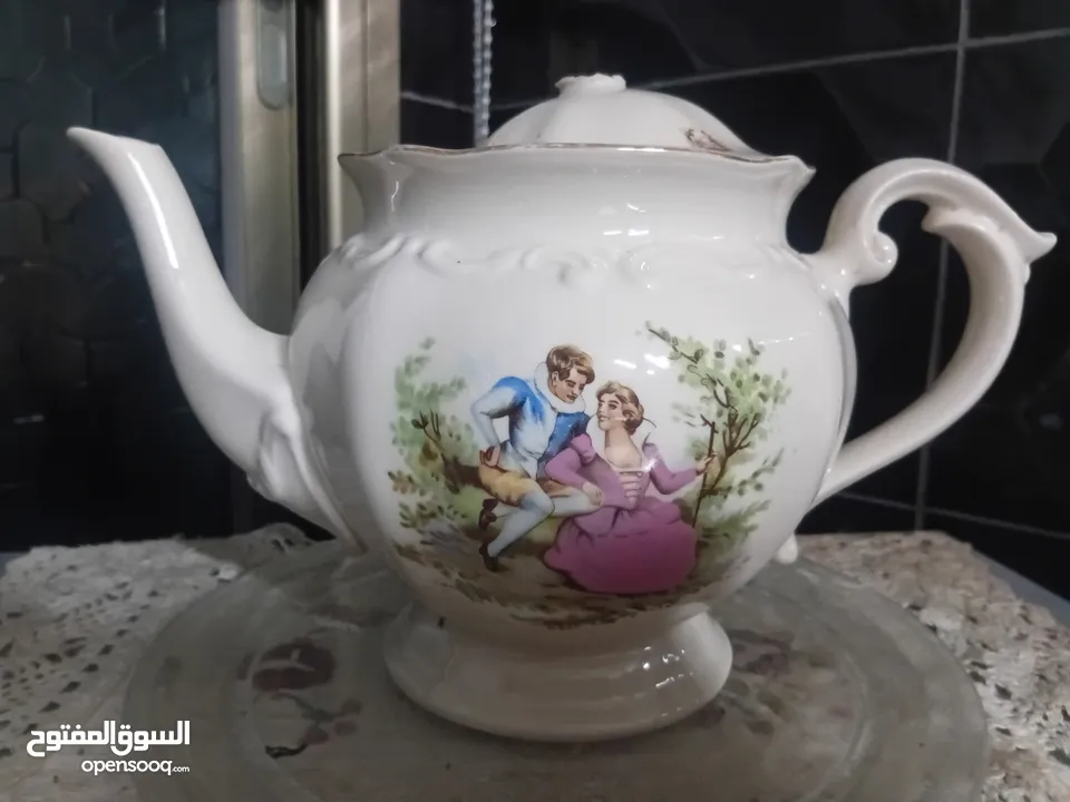 ابريق شاي روميو وجوليت حجم كبير اصل الماني ولكن في كسر خفيف في الغطاء