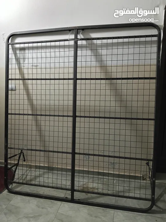 سرير نوم مزوج حديد لوجه الله تعالى