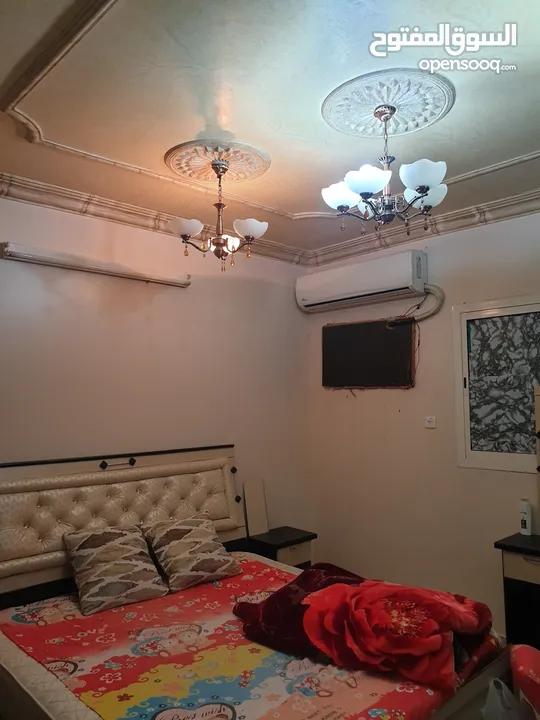 غرفة للايجار بشقة عبارة عن غرفتين وصالة وحمام ومطبخ _ حي المنار وسط الرياض