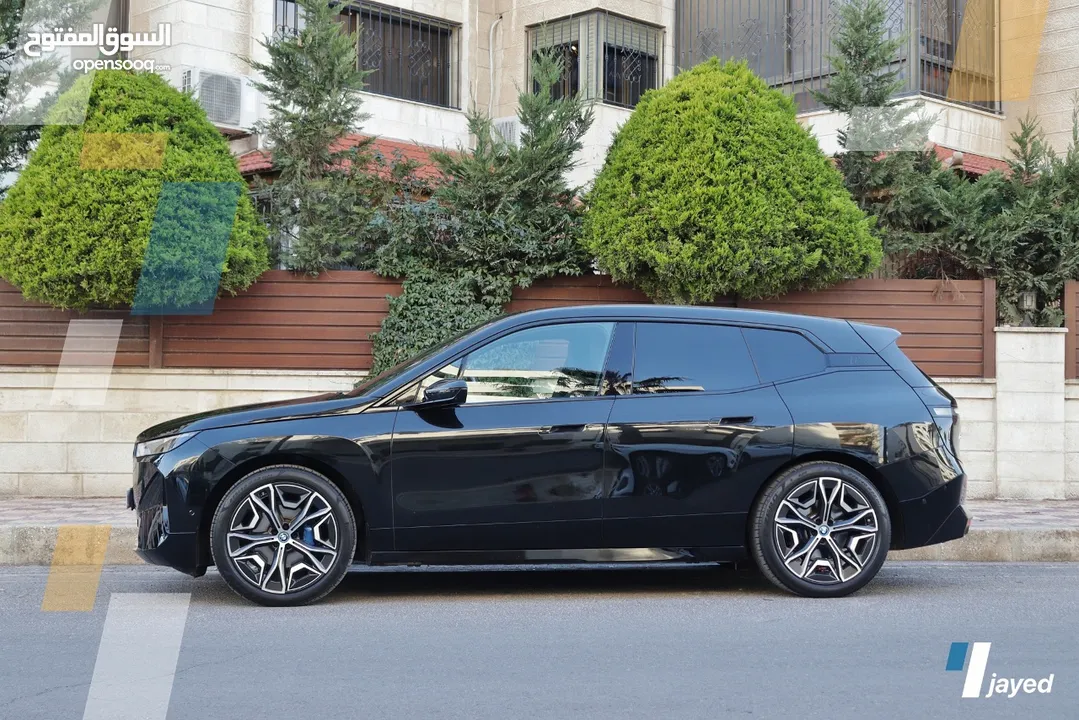BMW IX M Package 2023 كهرباء مع إمكانية البدل بسياره
