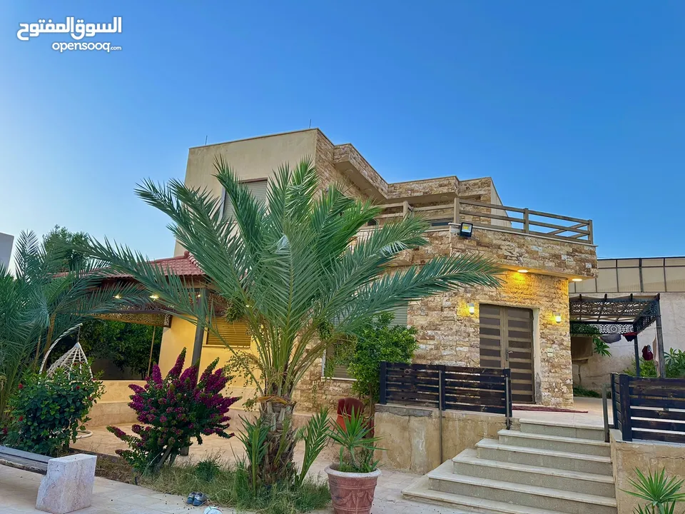 شاليه فاخر للبيع في الشونة الجنوبية – الشونة الجديدة / قرب الجندي المجهول