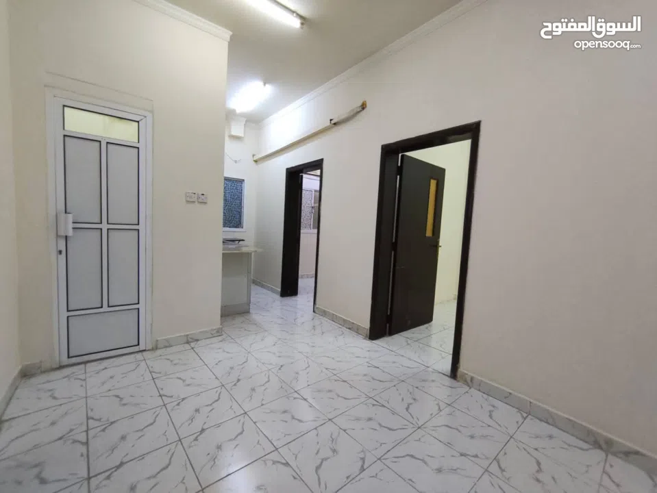 Gudaibiya:- Close to Supreme Broast. 2Bhk Unfurnished Flat on Rent with Acs.