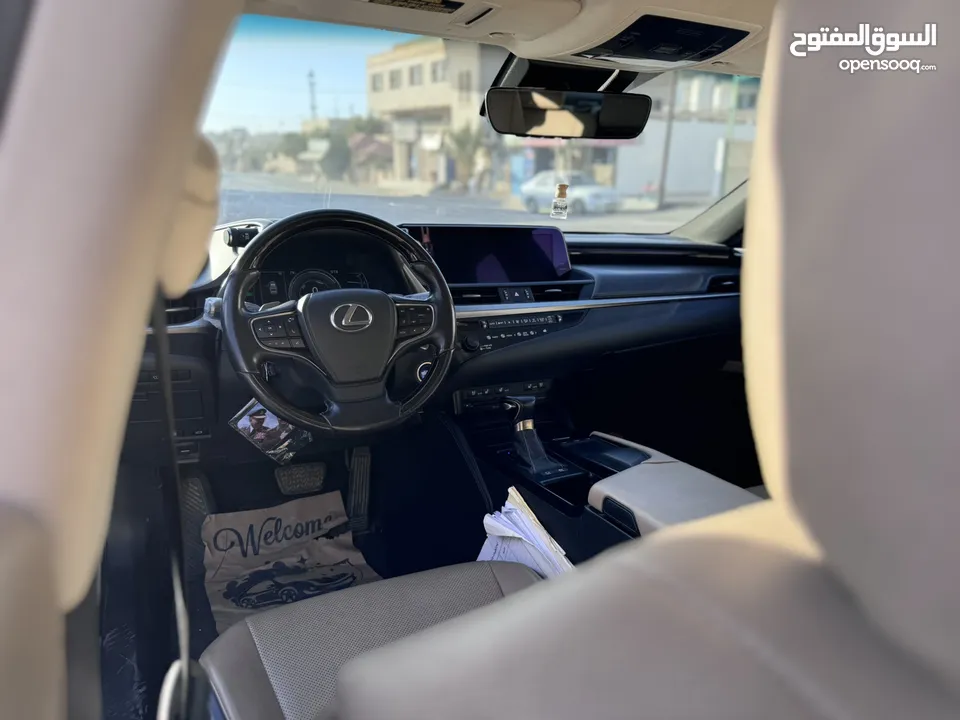 ‏Lexus Es300h limited 2019