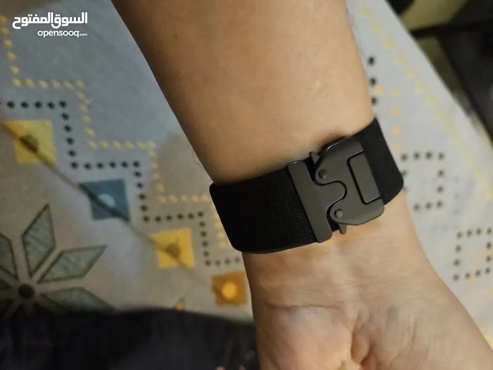 ساعة ذكيه من نوع سامسونج جالكسي ووتش 5  بحاله ممتازه مع الشاحنgalaxy watch 5