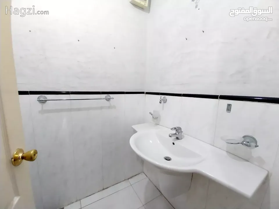 شقة للبيع في منطقة الرابيه ( Property ID : 31844 )