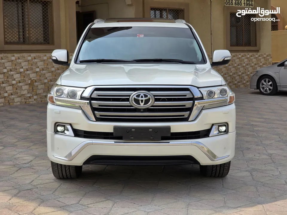 land  Cruiser VXR V8 GCC  2018 Price 182,000AEd