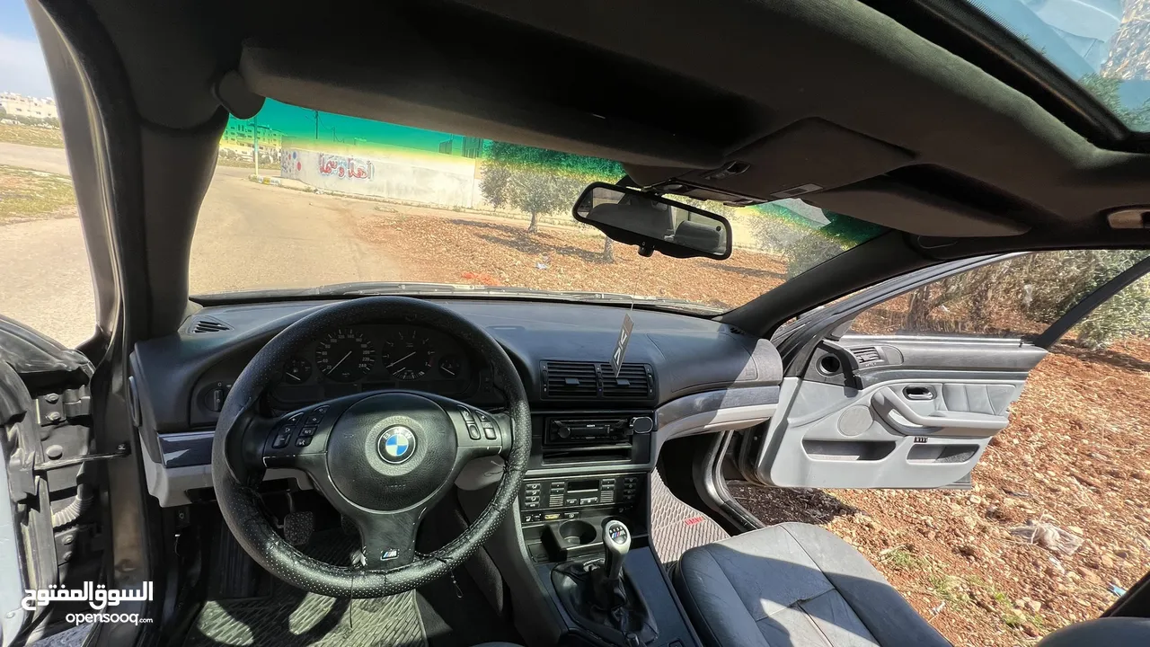 Bmw 520i e39 بي ام دبليو دب جير عادي الرجاء التواصل على رقم بالاعلان  ا2003