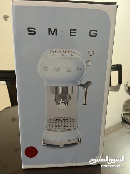 ماكينة قهوة Smeg