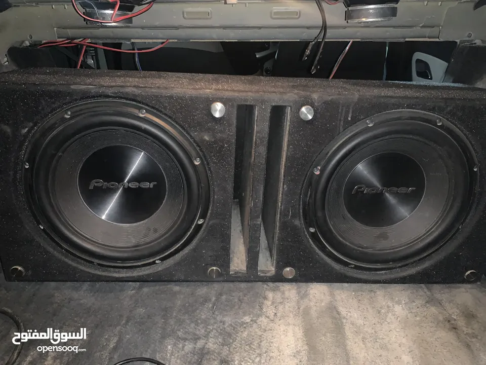 عدة صوت مستعملة في حالة جيدة