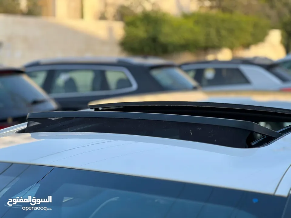 Bmw 118i 2020  فل فل ++