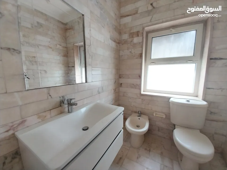 شقة للايجار في عبدون  ( Property 33776 )-175106972