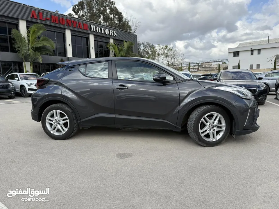 تويوتا C-HR ترخيص 2022 محرك 1800 هايبرد