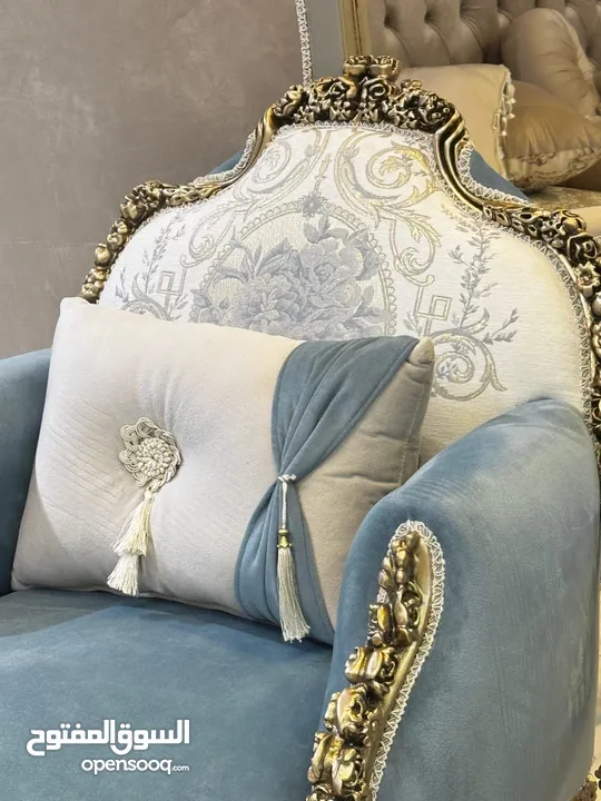 طقم كنب New classic فاخر ومميز جداً 9مقاعد مع طربيزة الوسط