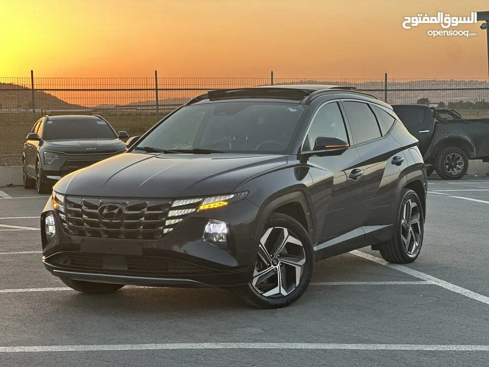 هونداي توسان/2022 Plug In فل الفل فتحة سقف بانوراما  4x4 ///271Hp   ( Haybrid) 1600cc