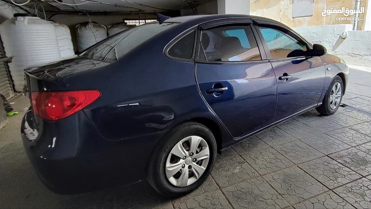 هونداي إلنترا 2010