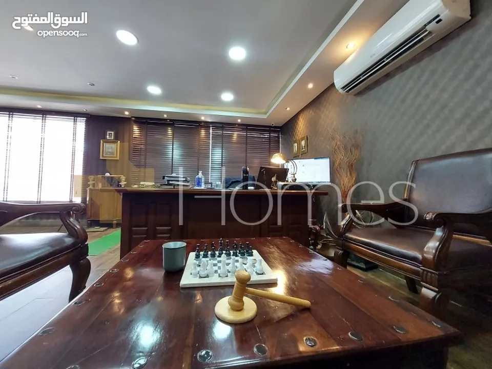 فيلا استثمارية للبيع في الشميساني ، بمساحة بناء 450م و ارض 776م