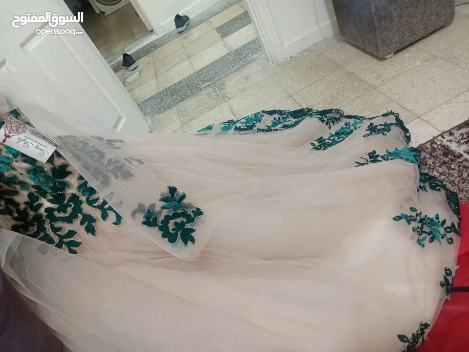 بدلات عرايس للبيع