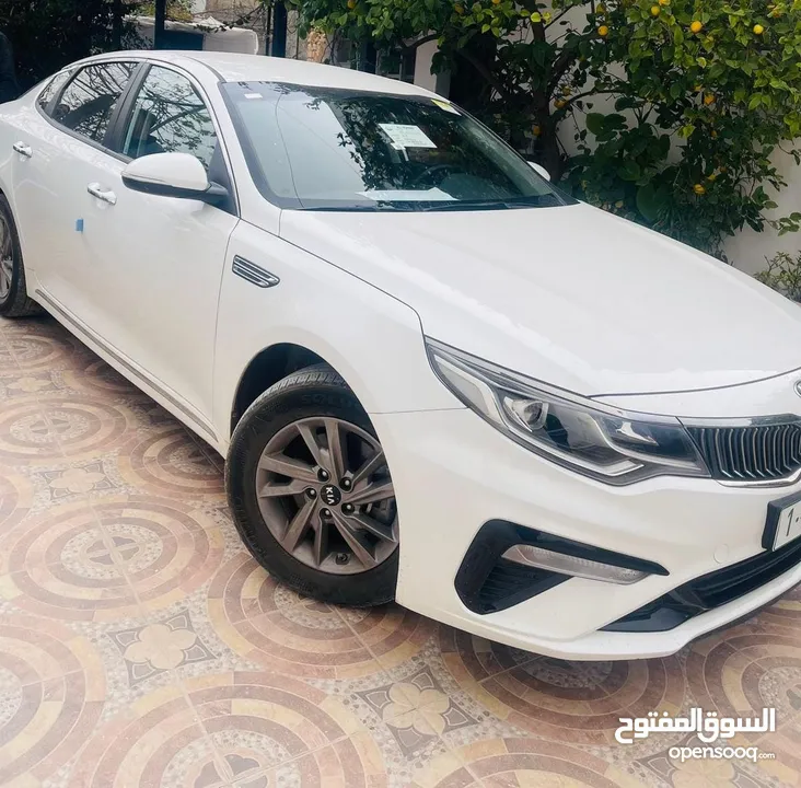 السيارة الأكثر تميزاً كيا K5 اوبتيما