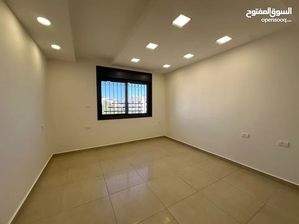 شقة في الطيرة للبيع بالقرب من مطعم جاسمين