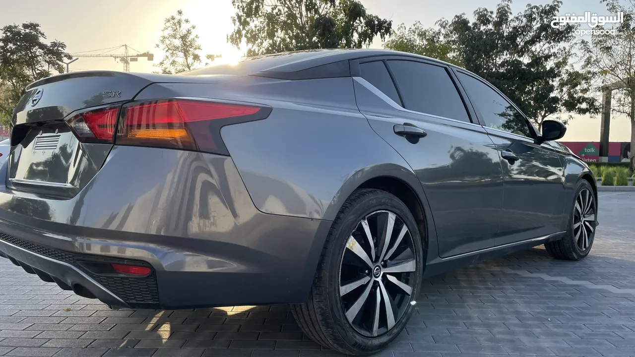 2019 Nissan Altima SR