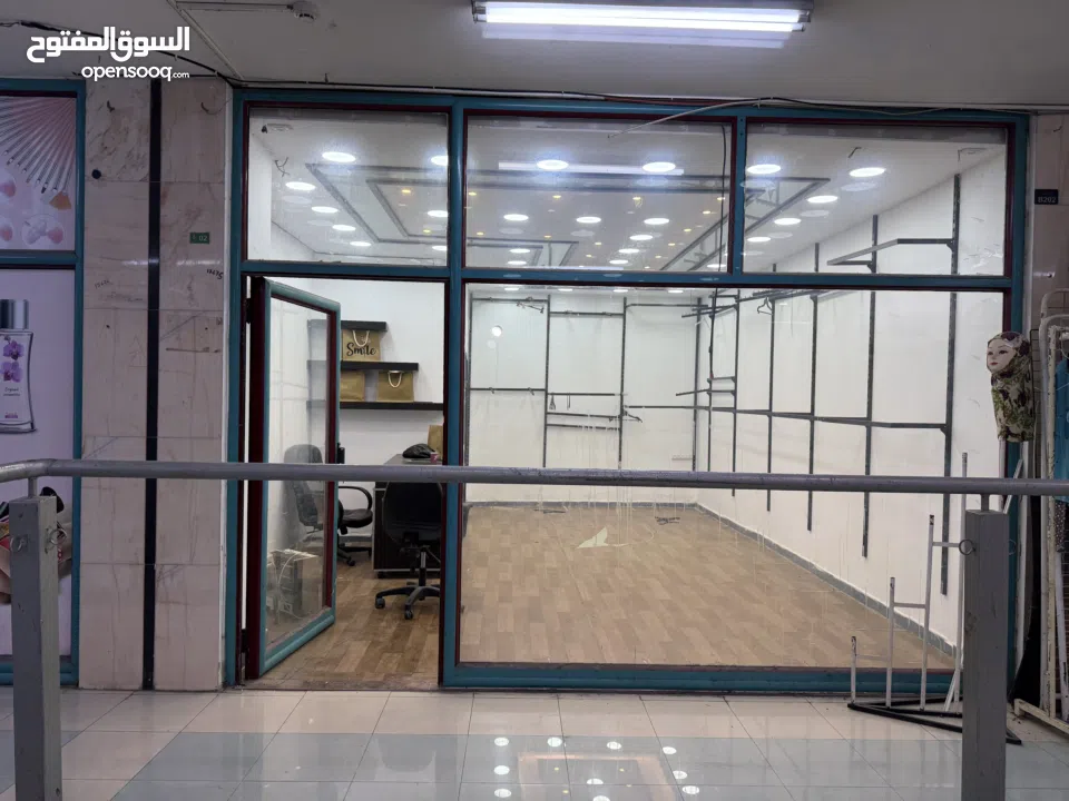 محلين للبيع خلو بسعر مغري جدا