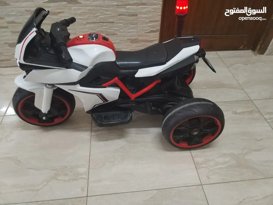 دراجه أطفال بحالة ممتازه
