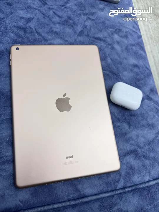 iPad 7 128g with headset