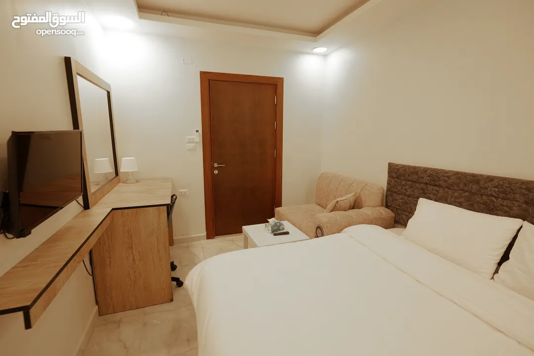 أجنحه سكنيه مفروشه بنظام فندقي وخدمات عاليه وموقع مميز