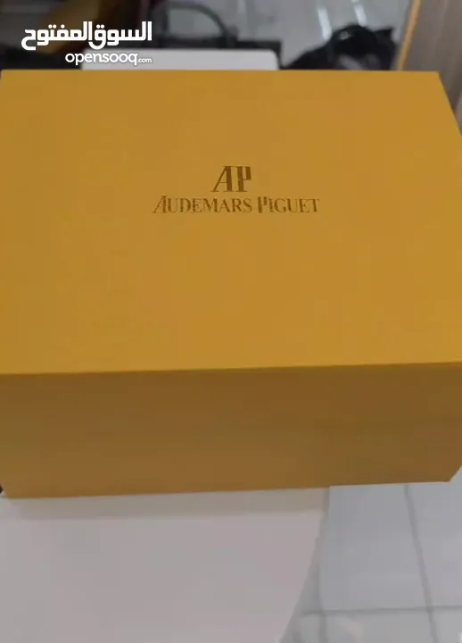 ساعات AP فخمة بتصميم أنيق، اتوماتيك، بعلبتها وكرت كفالة، أناقة وهيبة بكل طلّة