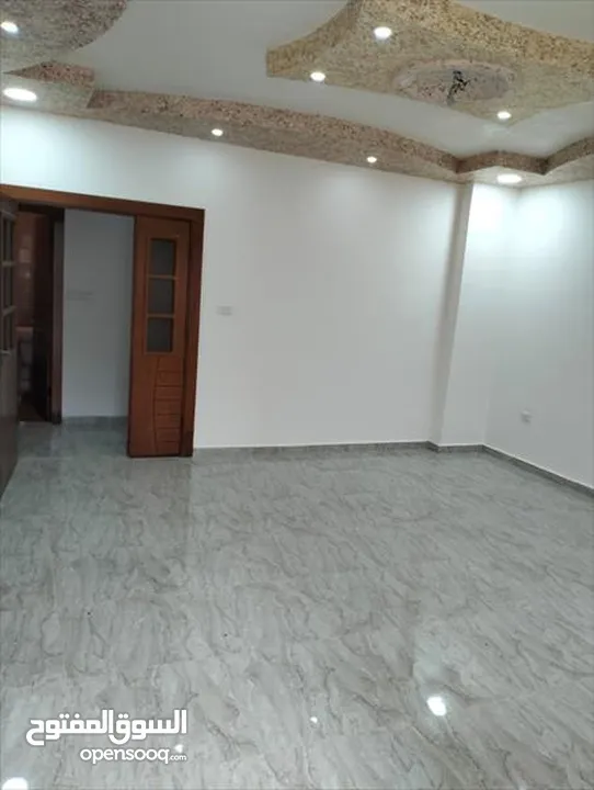شقة مميزة للبيع في الجبيهة - طابق شبه أرضي