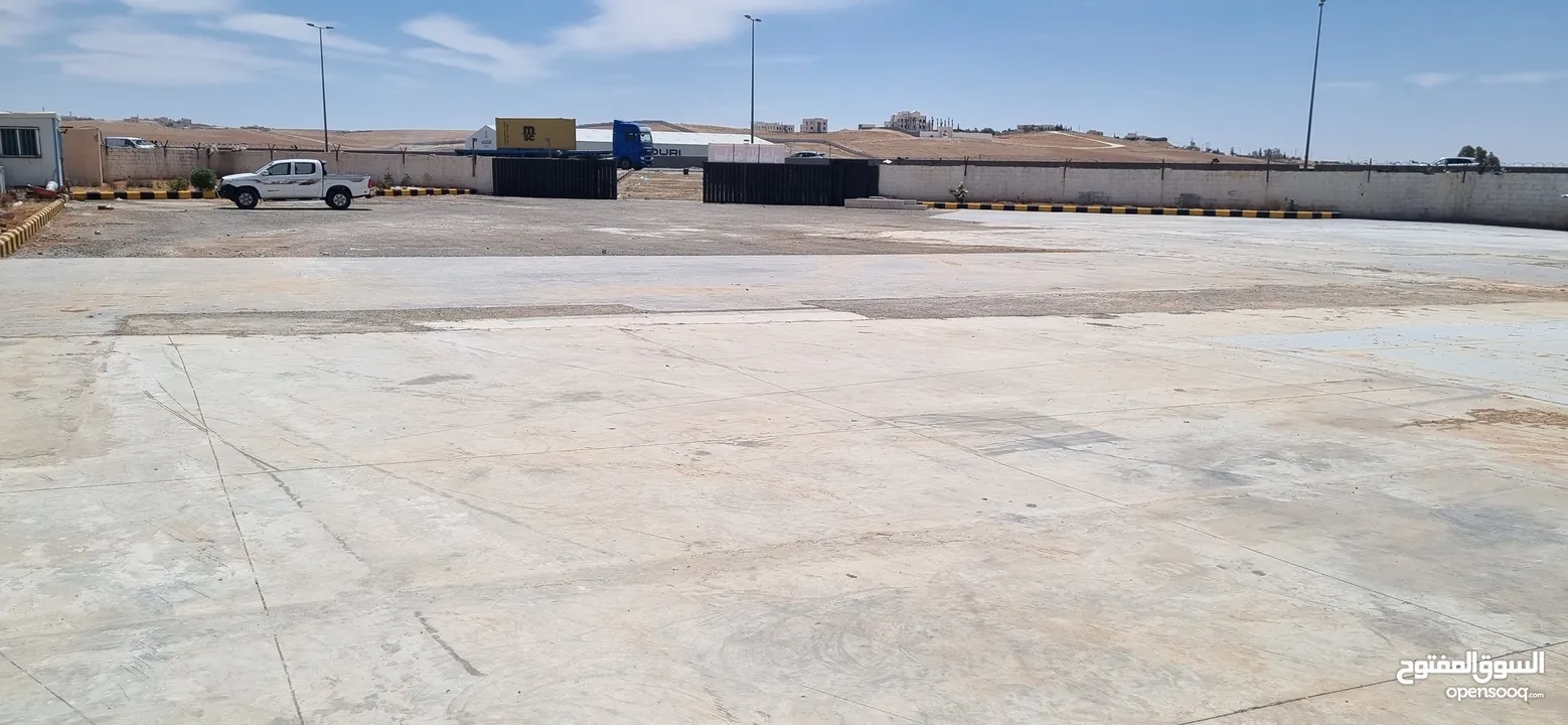 ارض استثمارية للايجار حاصلة على ترخيص تجاري