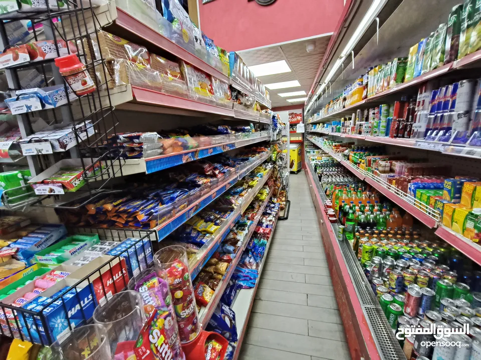 سوبرماركت للبيع خلدا بقرب دوار السكر