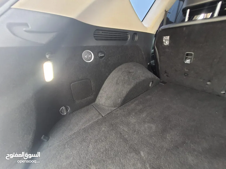 هيونداي جينيسيس GV80 ديزل موديل 2020 لون اسود فل اوبشن بحالة ممتازة وقابلة للتصدير الى السعودية