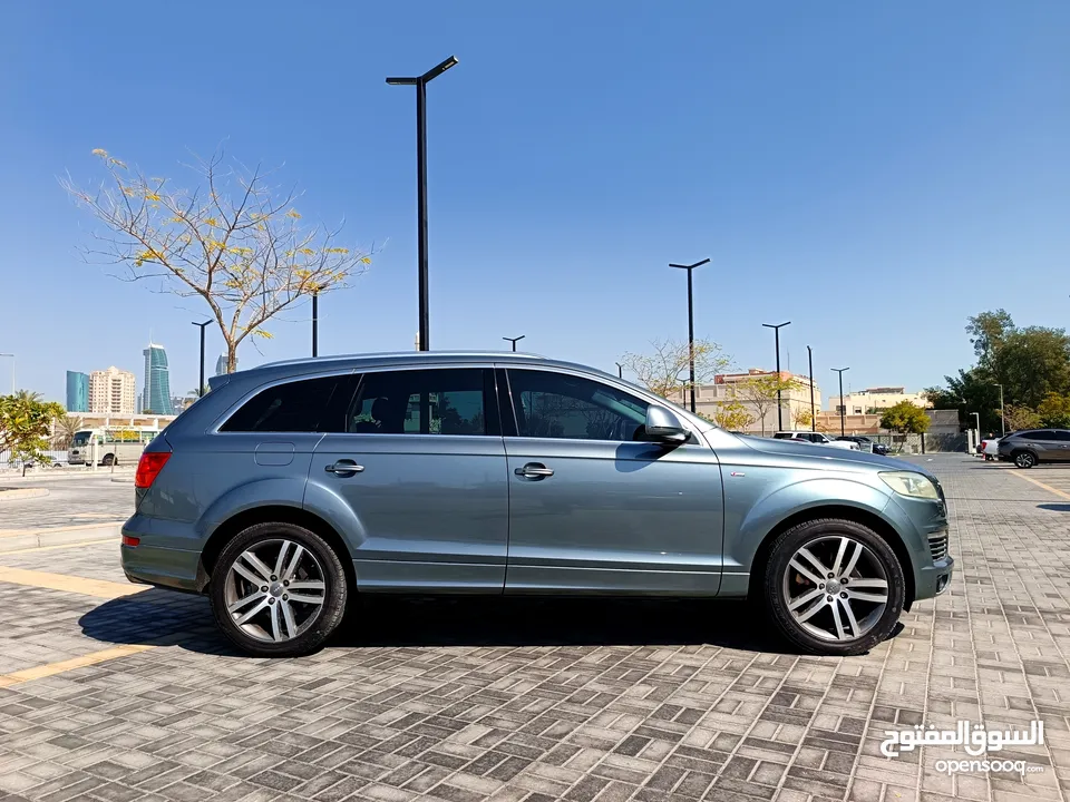 AUDI Q7 2010 QUATRO V8 4.2L 7 SEATER LUXARY SUV IN GOOD CONDITION FOR SALE