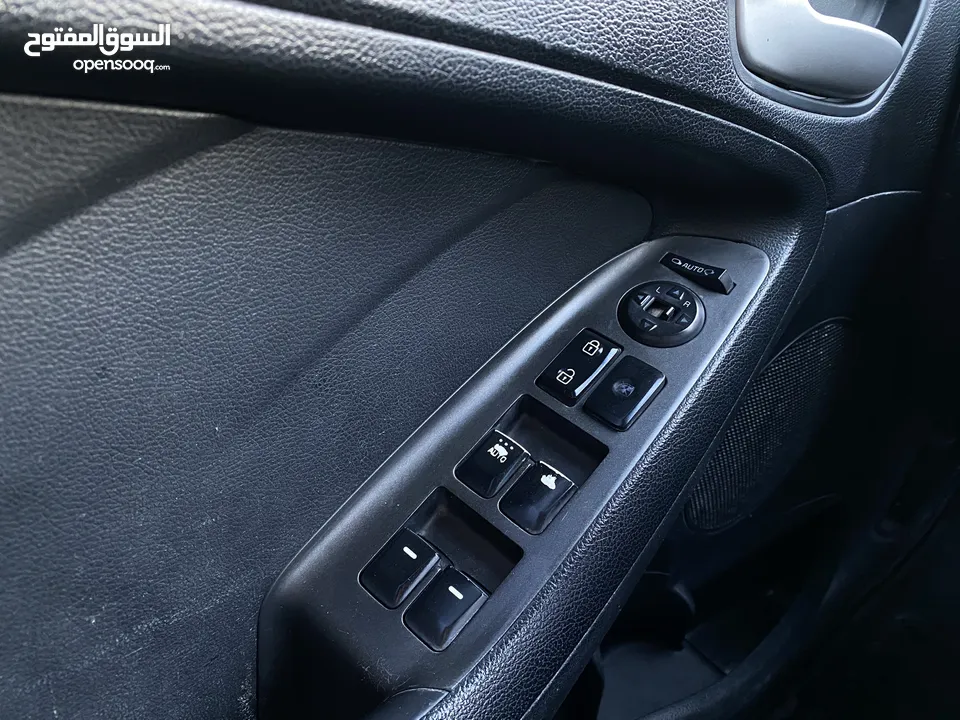 Kia k3 موديل 2013