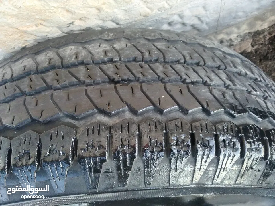 جنط 17 مع كوشوك وسبيرات أمريكي خشن