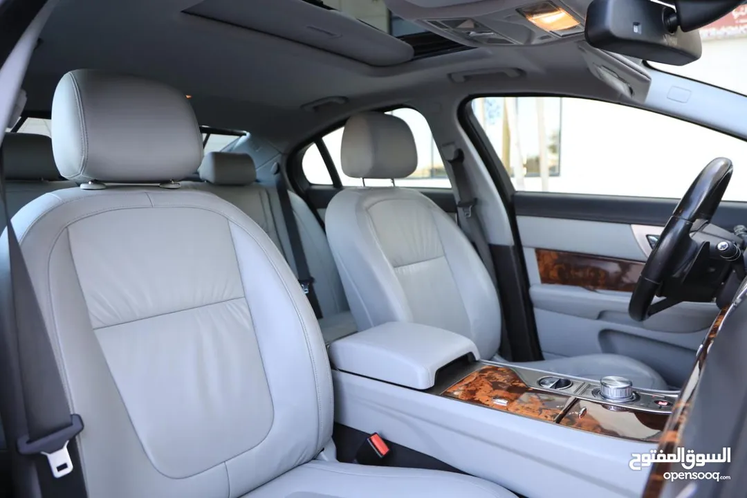 Jaguar XF 2009 3.0L    جاكوار xf 2009 وارد الوكالة / صيانة الوكالة  قاطعه مسافه 88 الف كيلو فقط
