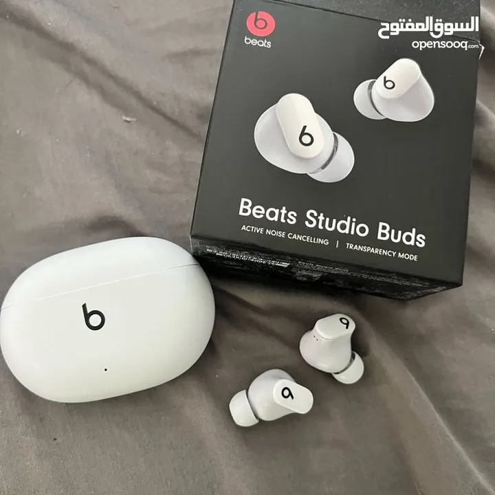 Beats Studio Buds