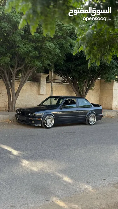 بوز نمر كوبيه BMW e30 للبيع