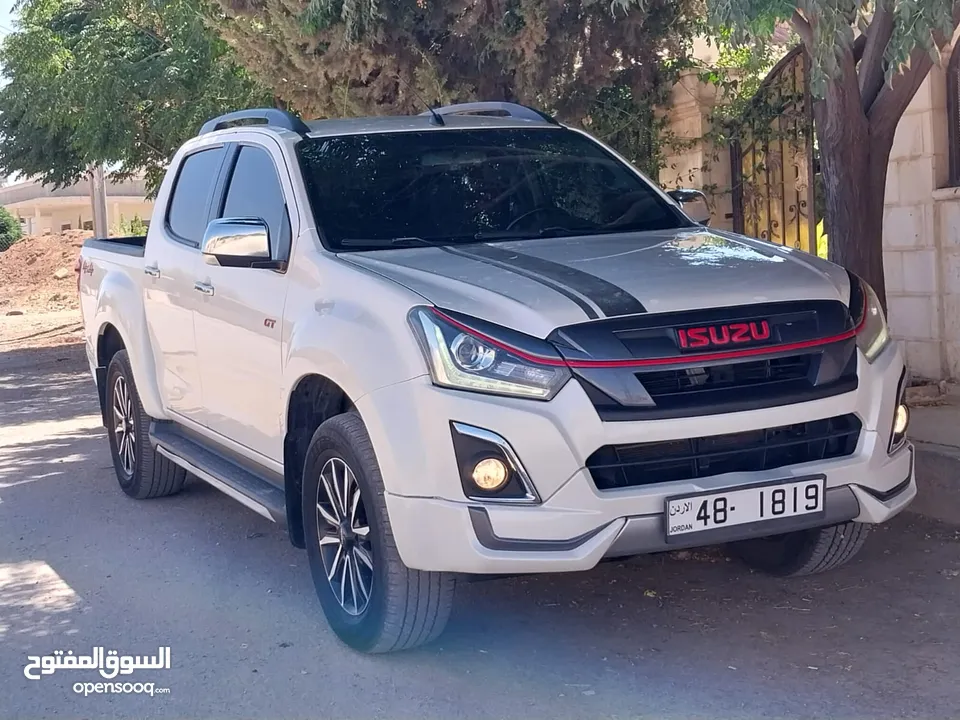 بكب ايسوزو دي ماكس Gt اصلي مديل 2020  فحص كامل لون ابيض لؤلؤي بسعر مغري قابل للبدل