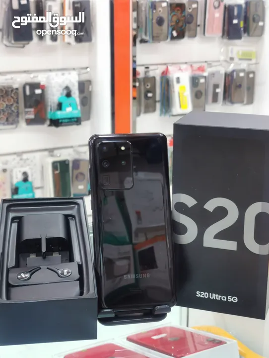 الجوال الرهيييب سامسونج S20 ultra 128gb بأقل سعر مع كرتونة و جميع ملحقاتة و ضمان