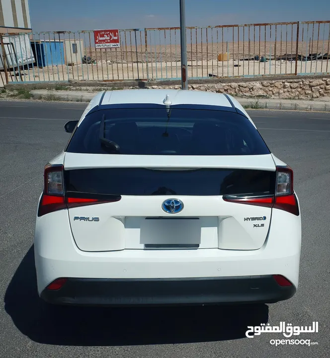 تويوتا بريوس 2022 XLE فحص كامل فل ما عدا الفتحة صنف بيرسونا TOYOTA PRIUS 2022 XLE FULLY LODED