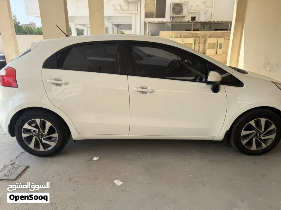 Family used car very neat and clean car