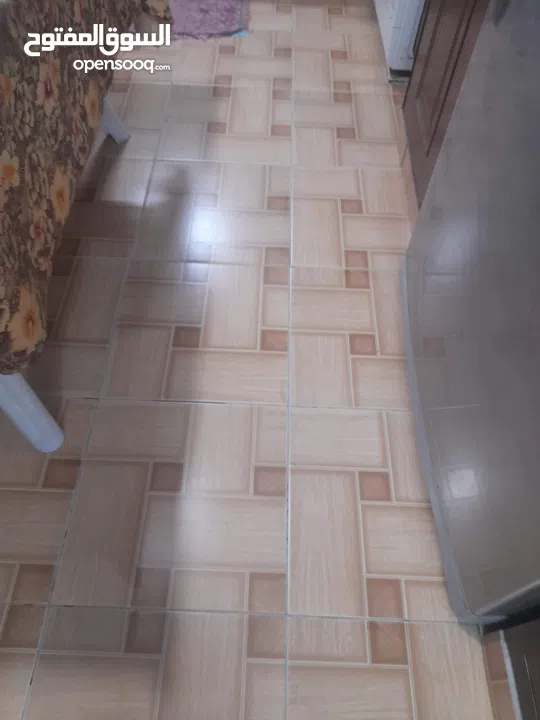 شقة ارضيه للبيع .. الاردن الزرقاء حبل طارق